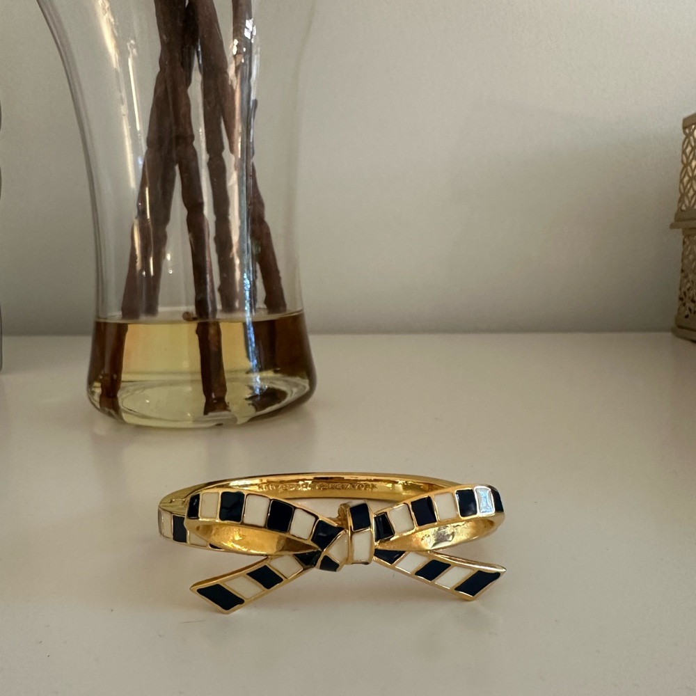 Beautiful Rare Kate Spade Gold and Blue Bow Bracelet